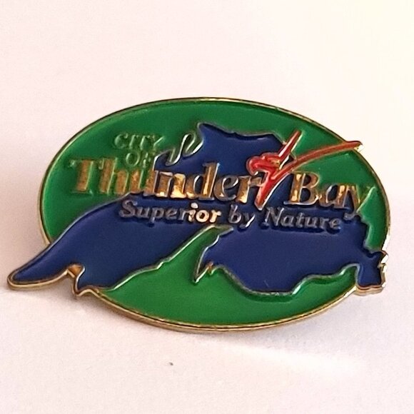 City of Thunder Bay Superior By Nature Slogan Enamel Pin Gold Tone - Picture 1 of 2